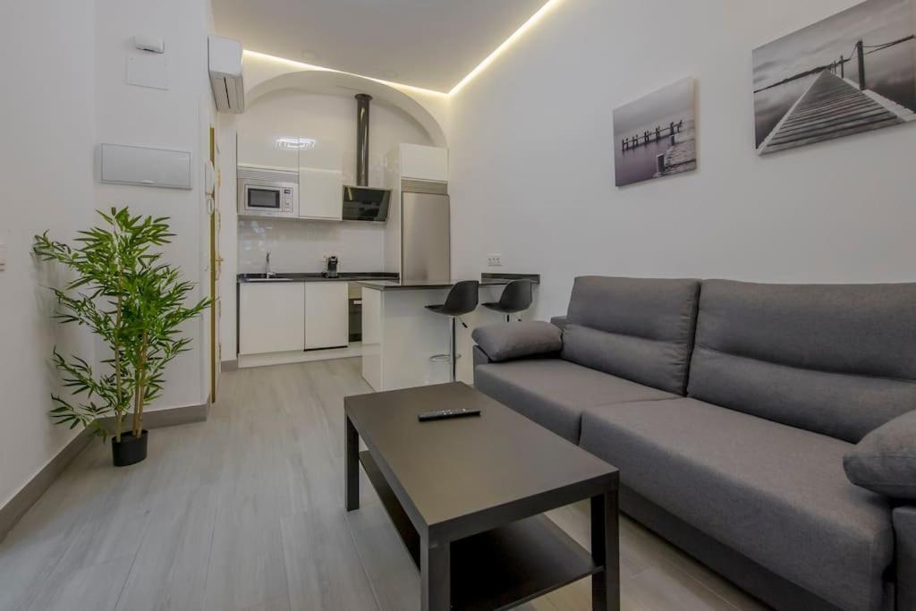 Suara Apartamentos 2 Madrid Exterior foto